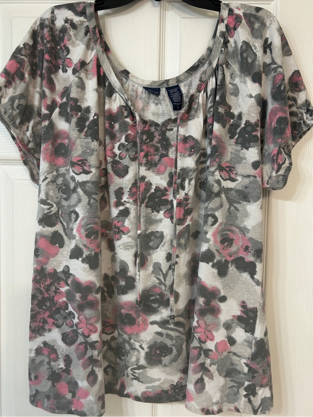 Women’s floral T shirt